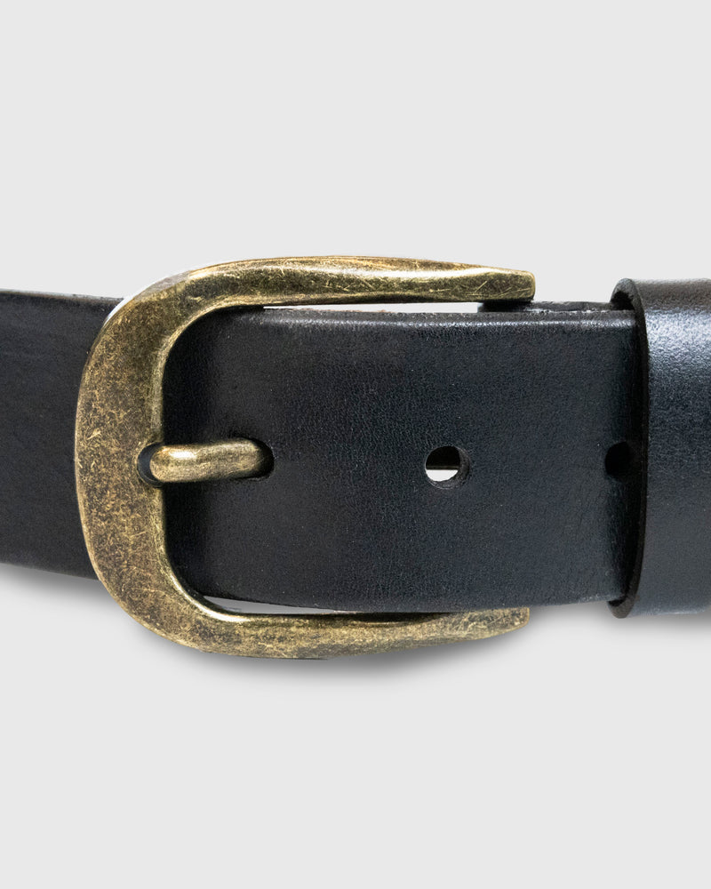 STUDDED BELT