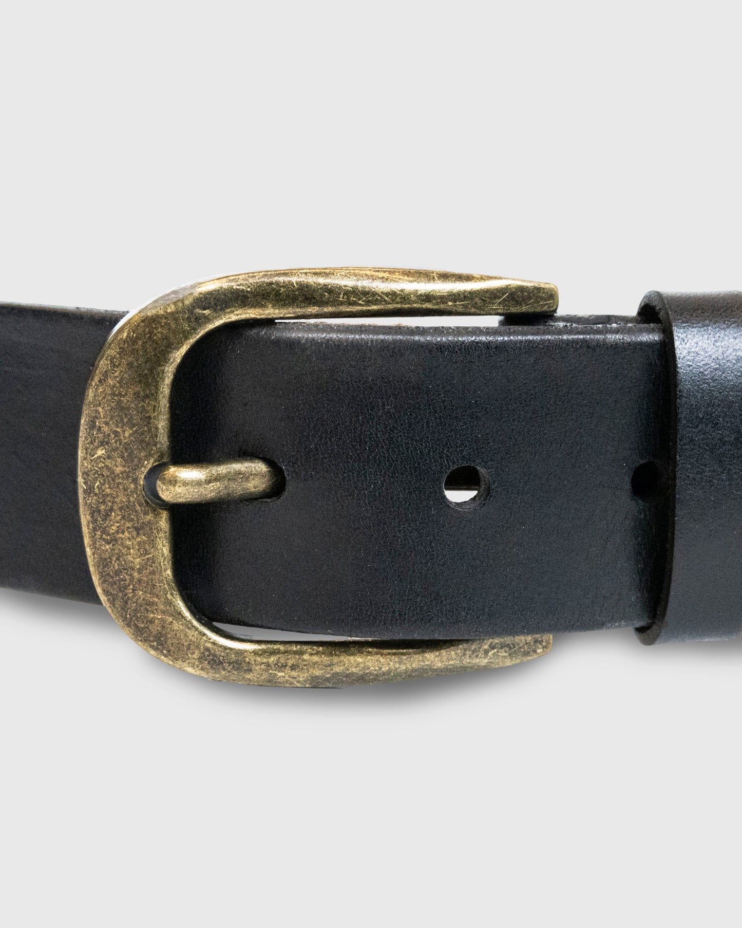 STUDDED BELT