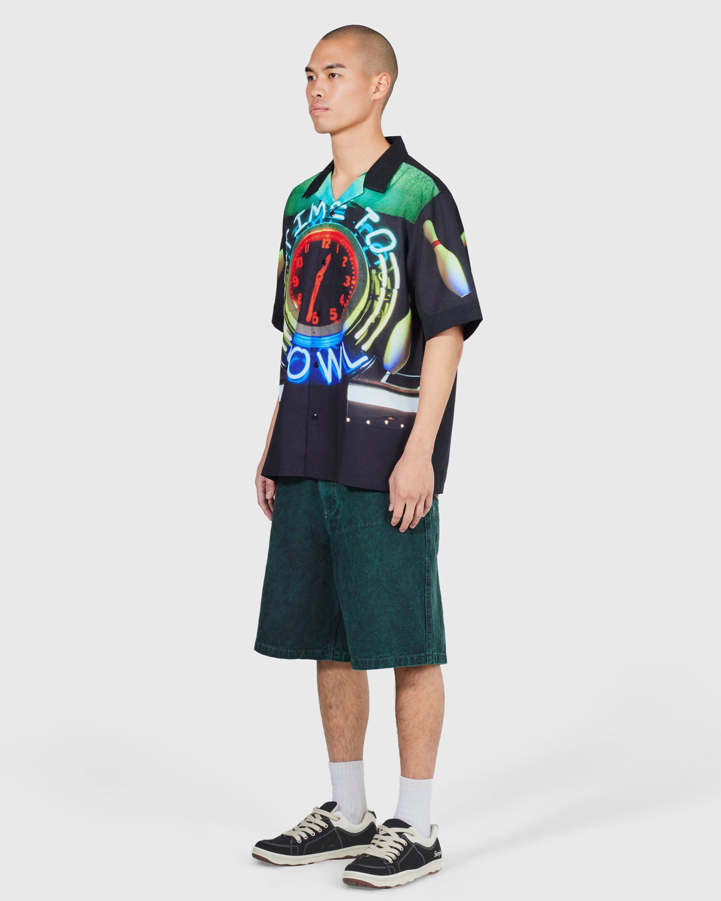 TIME BOWLING BUTTON UP