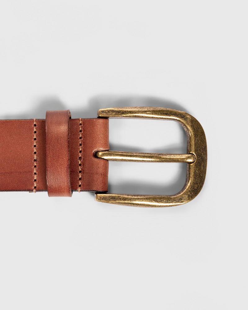 STUDDED BELT