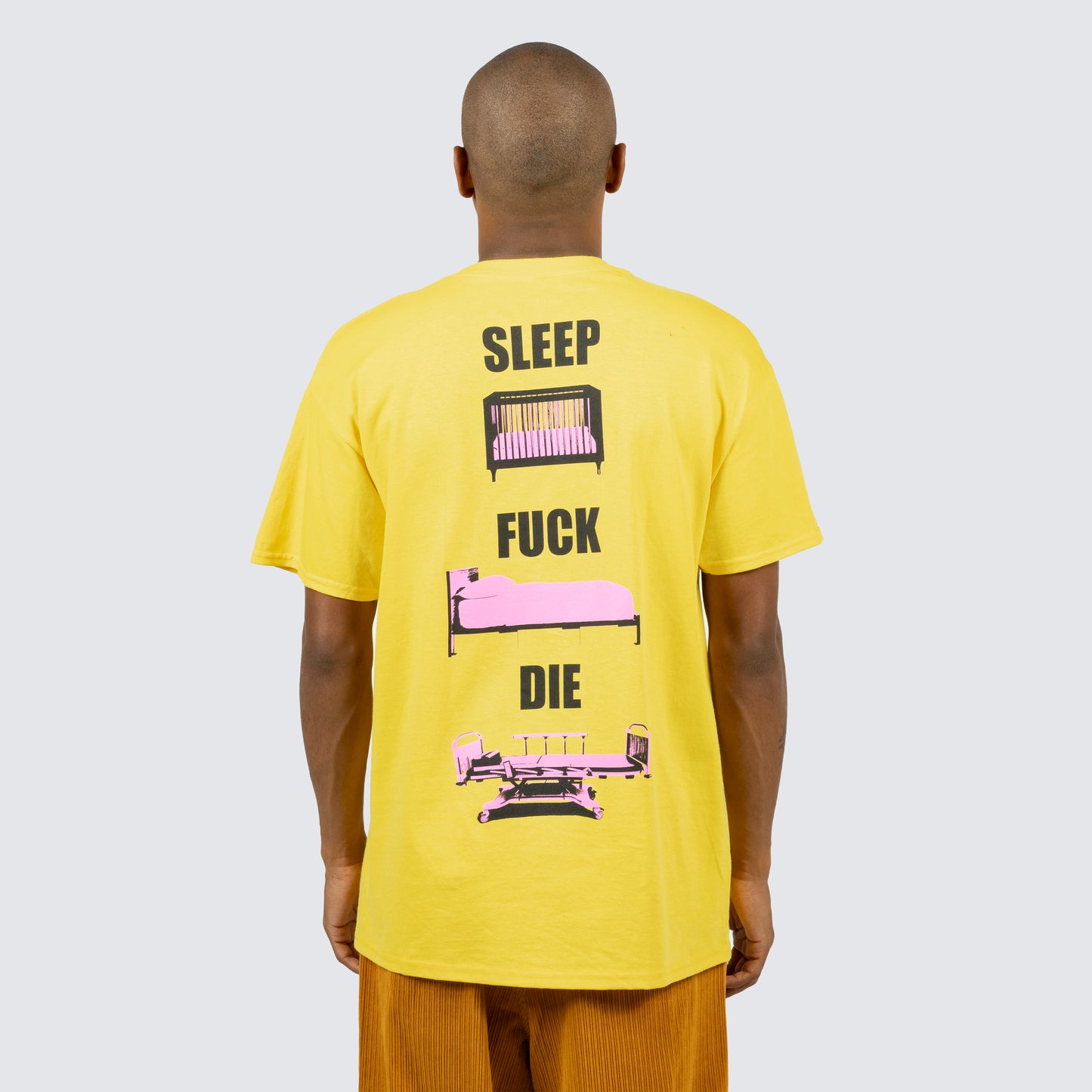 BED T-SHIRT