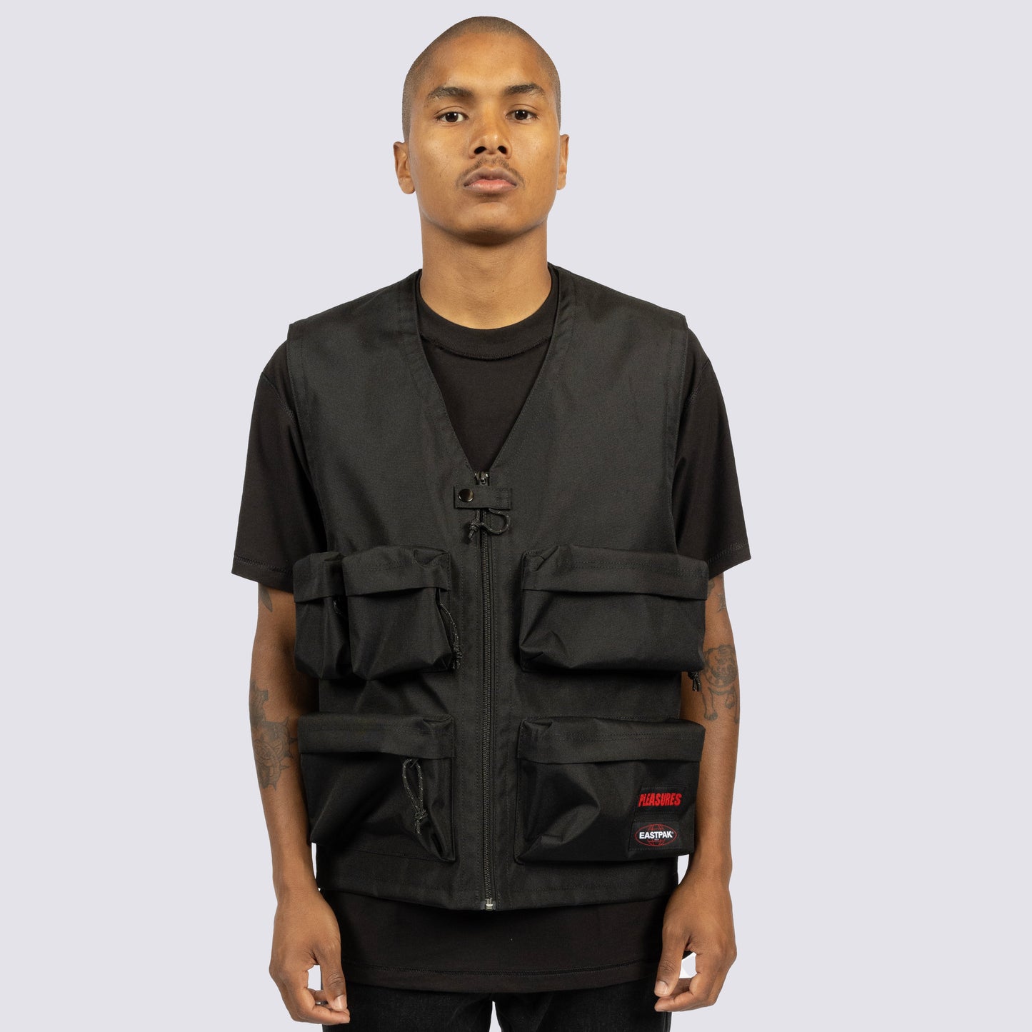 EASTPAK x PLEASURES UTILITY VEST