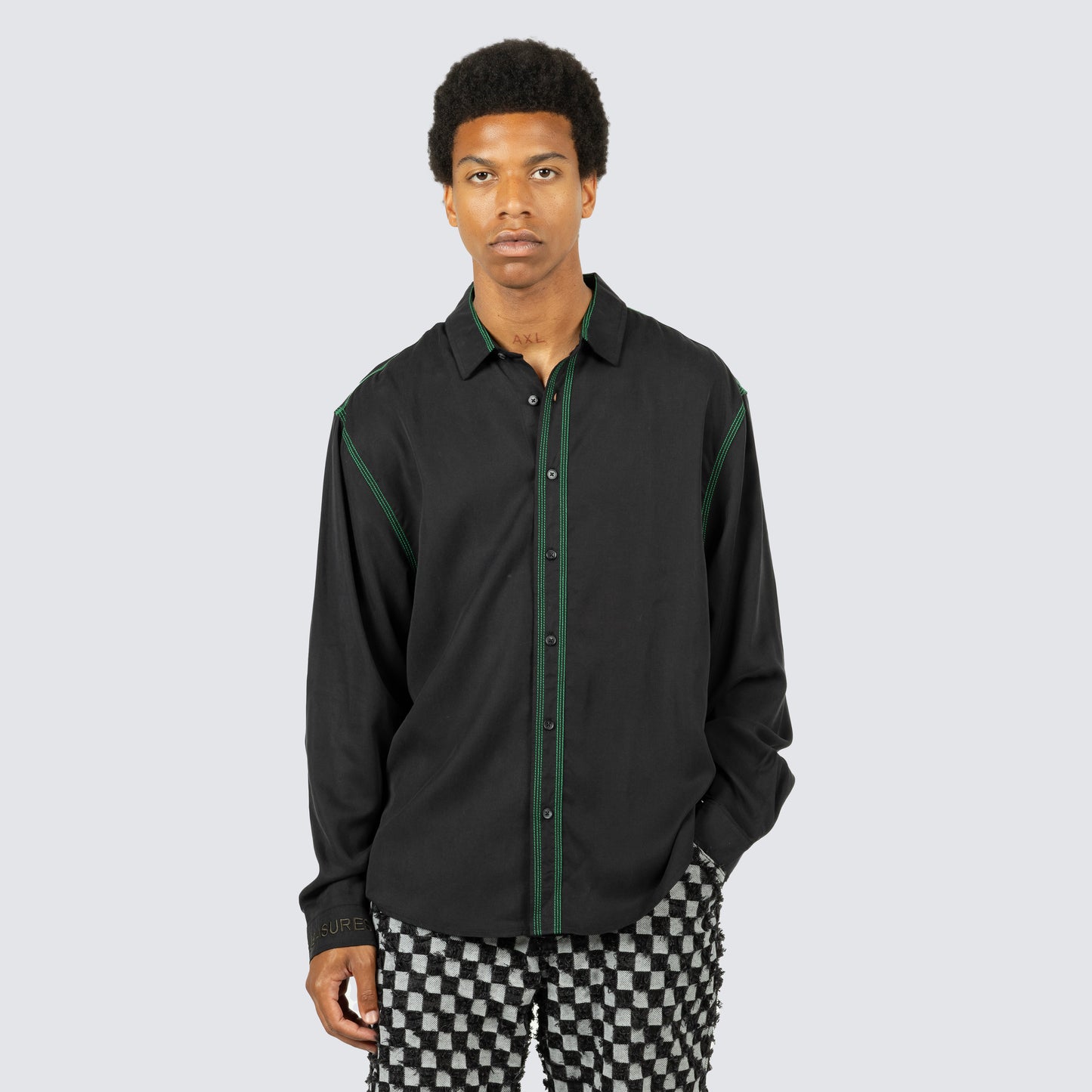 LIFE BUTTON DOWN