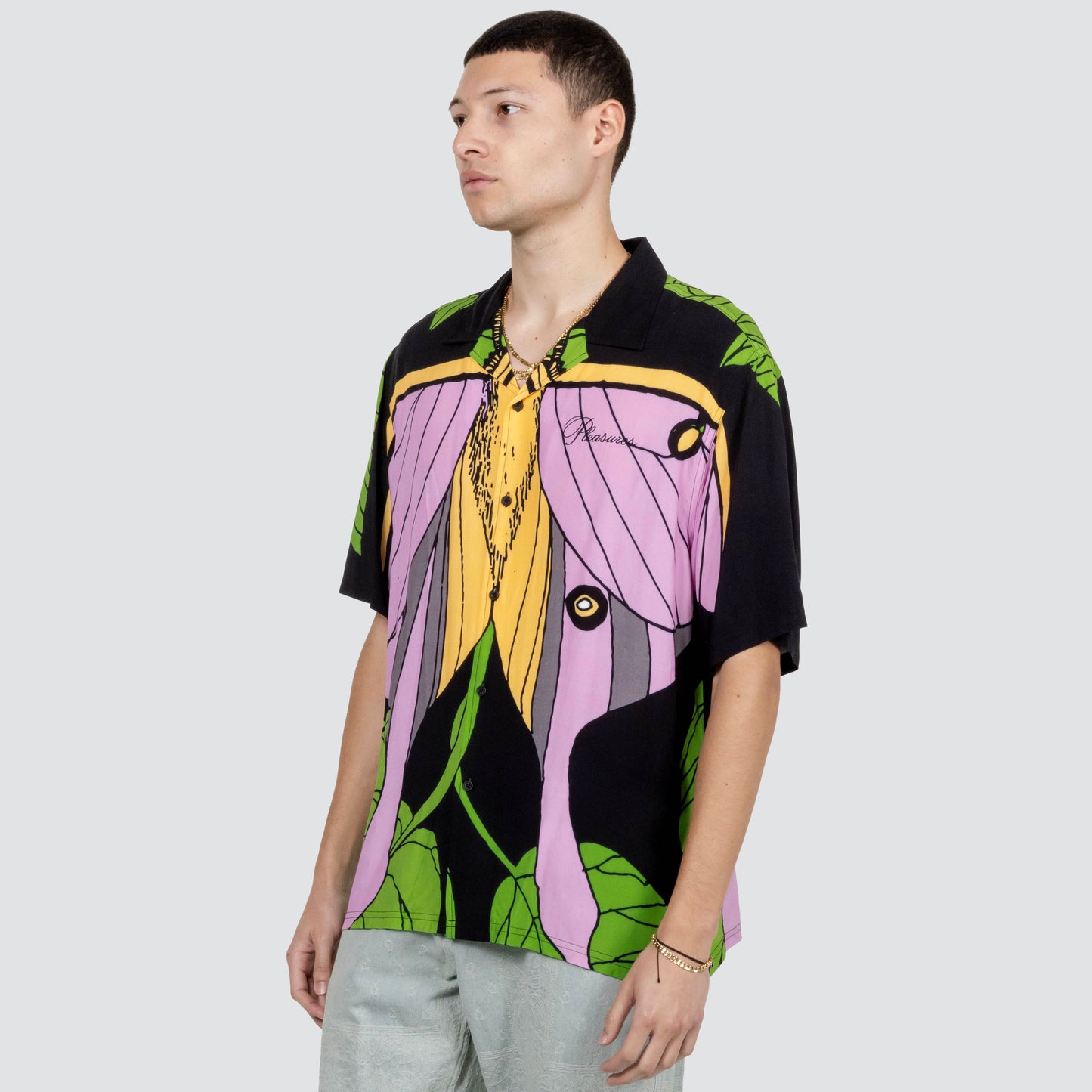 MOTH BUTTON DOWN