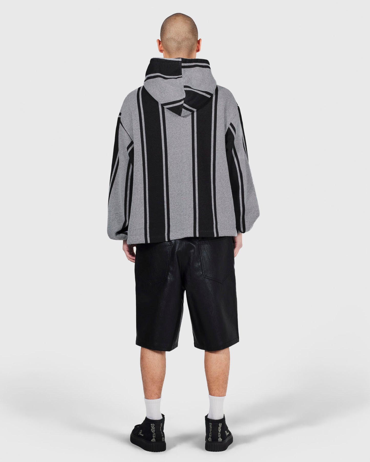 RUG PONCHO HOODIE