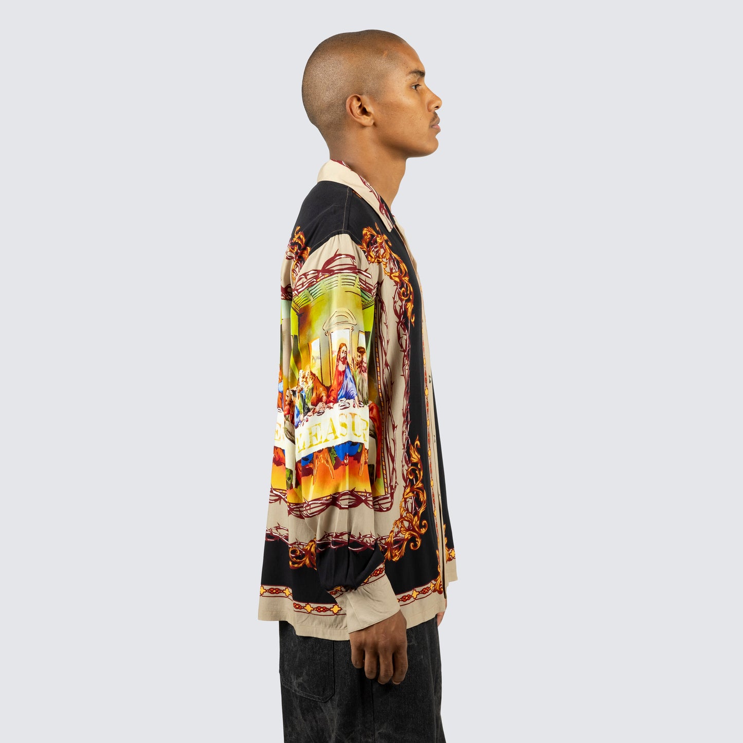 SUPPER BUTTON DOWN