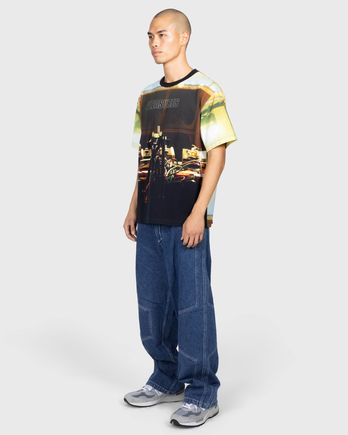 VENUE HEAVYWEIGHT SHIRT