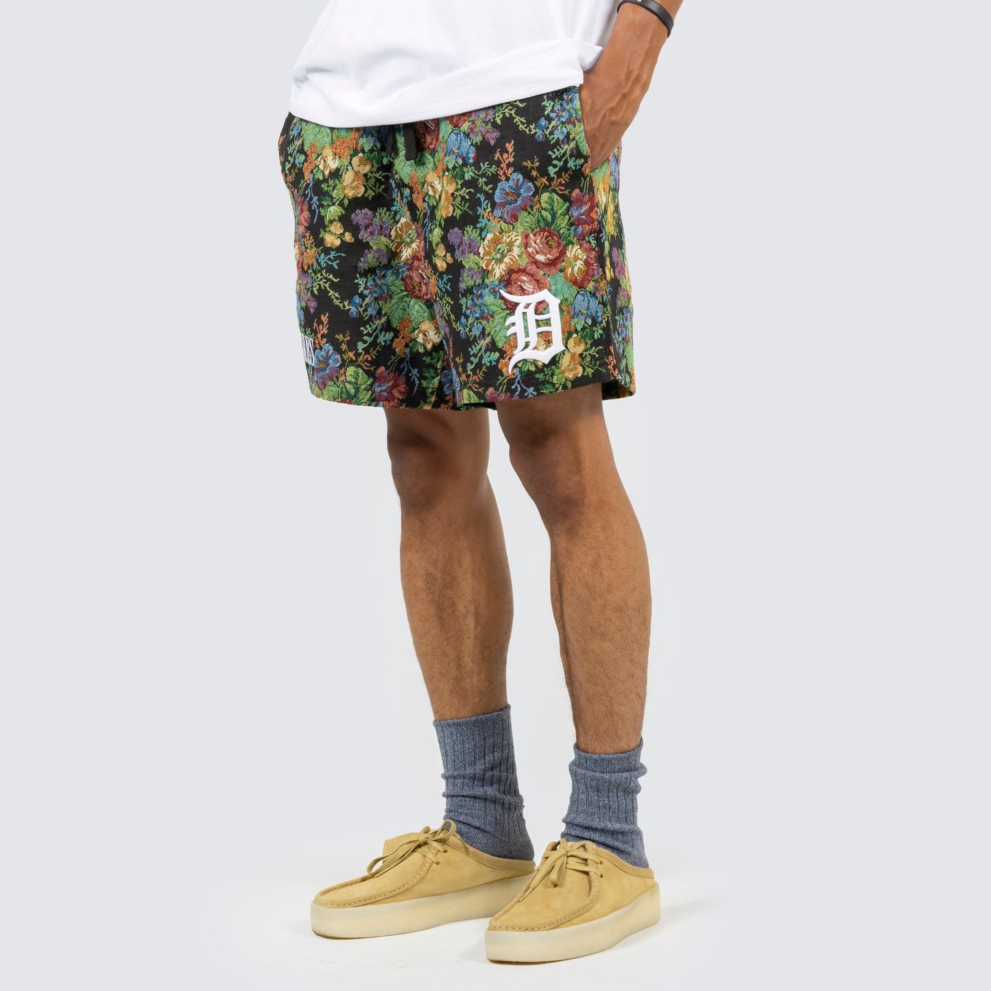 FLORAL SHORTS - TIGERS