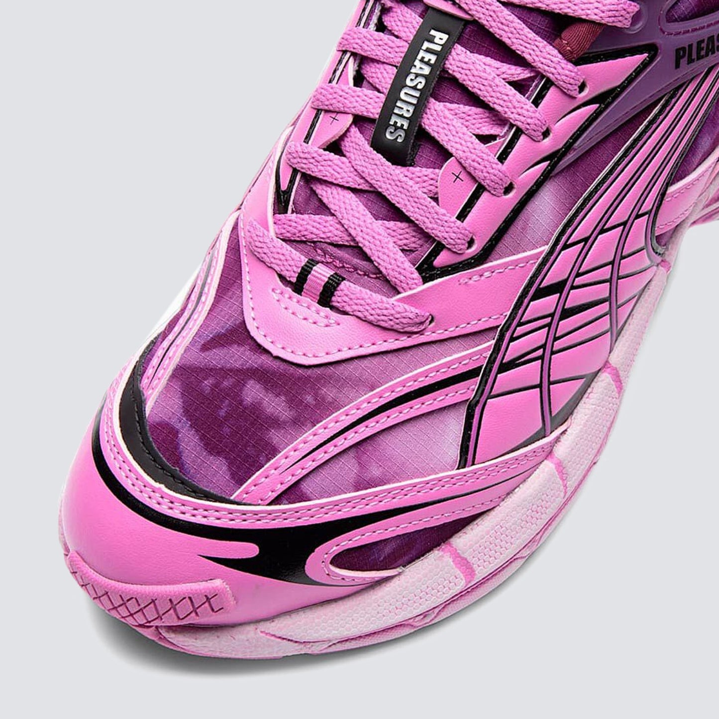 PLEASURES x PUMA VELOPHASIS