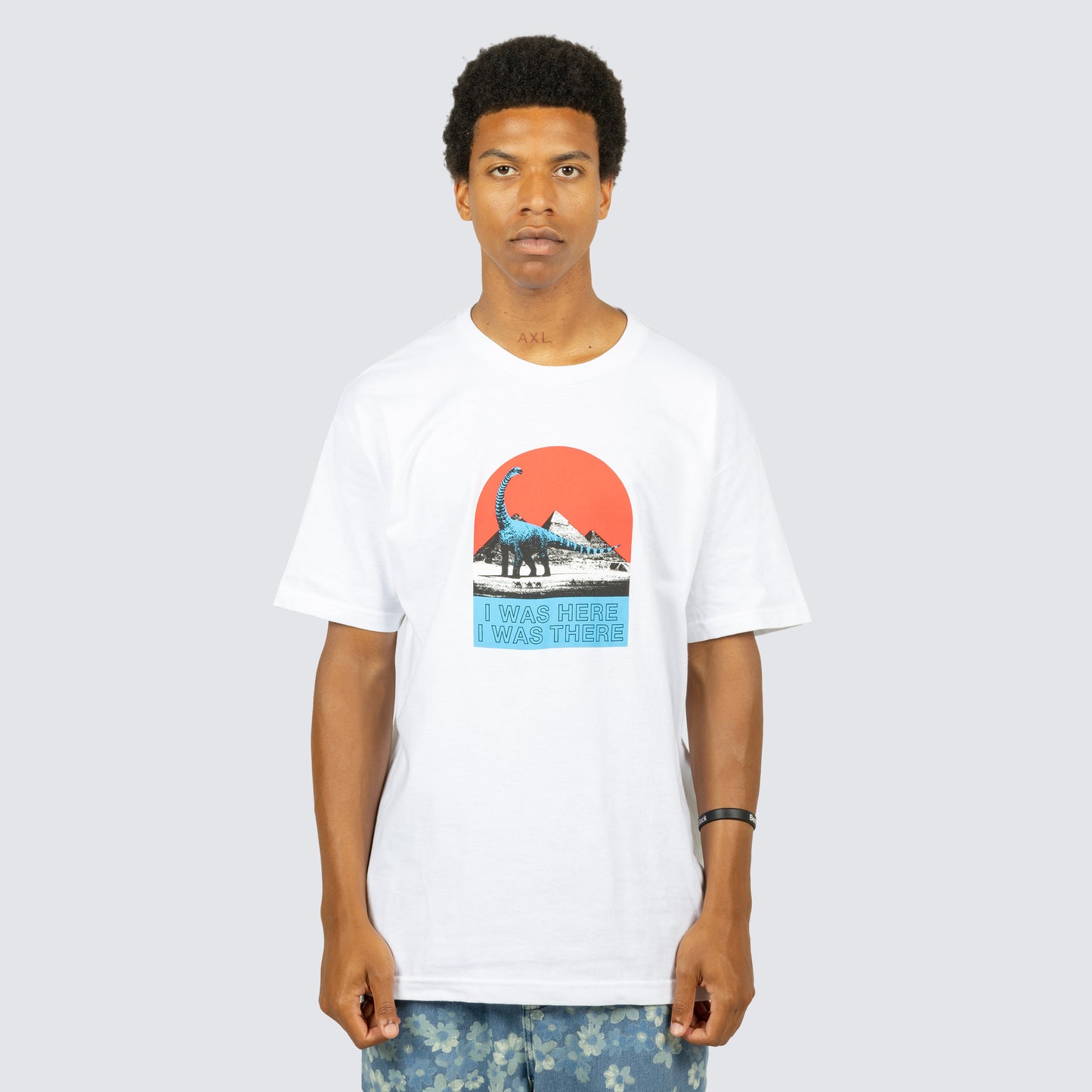 TOURIST T-SHIRT