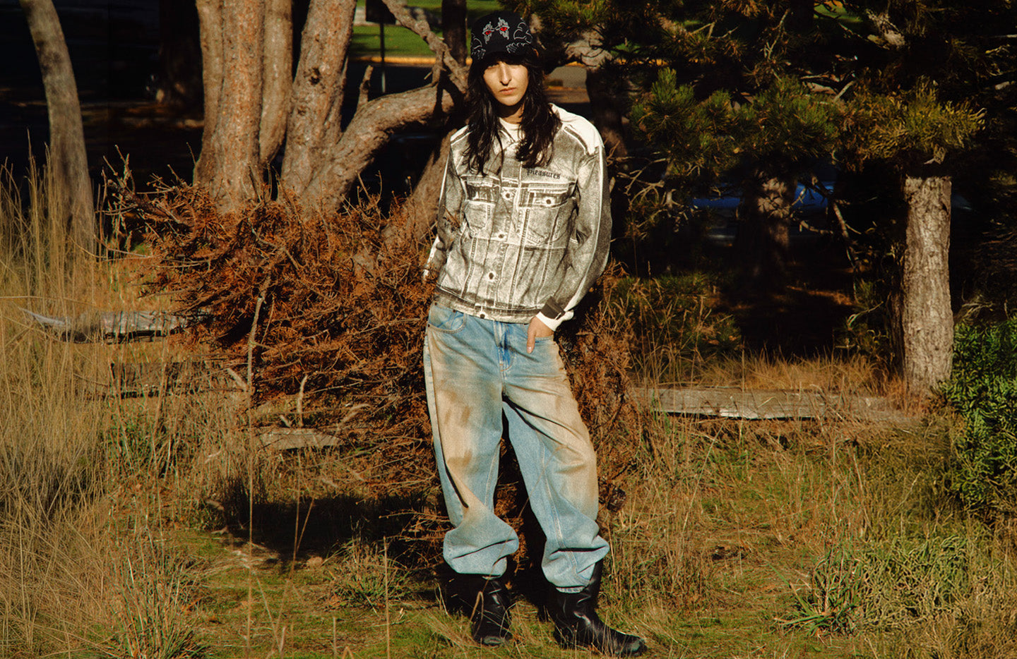 Lookbooks – PLEASURES