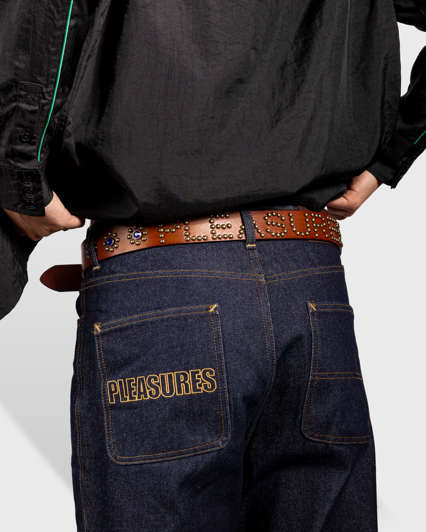 STUDDED BELT