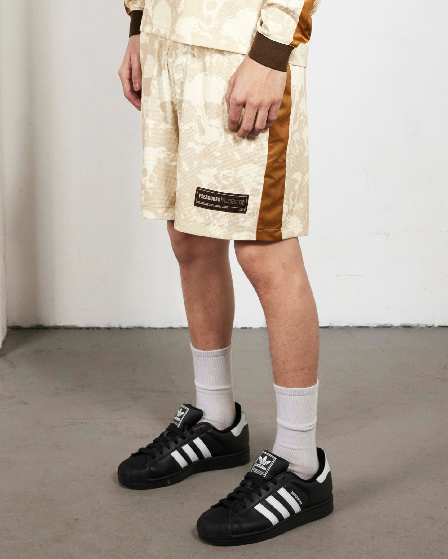 DESPAIR ACTIVE SHORTS