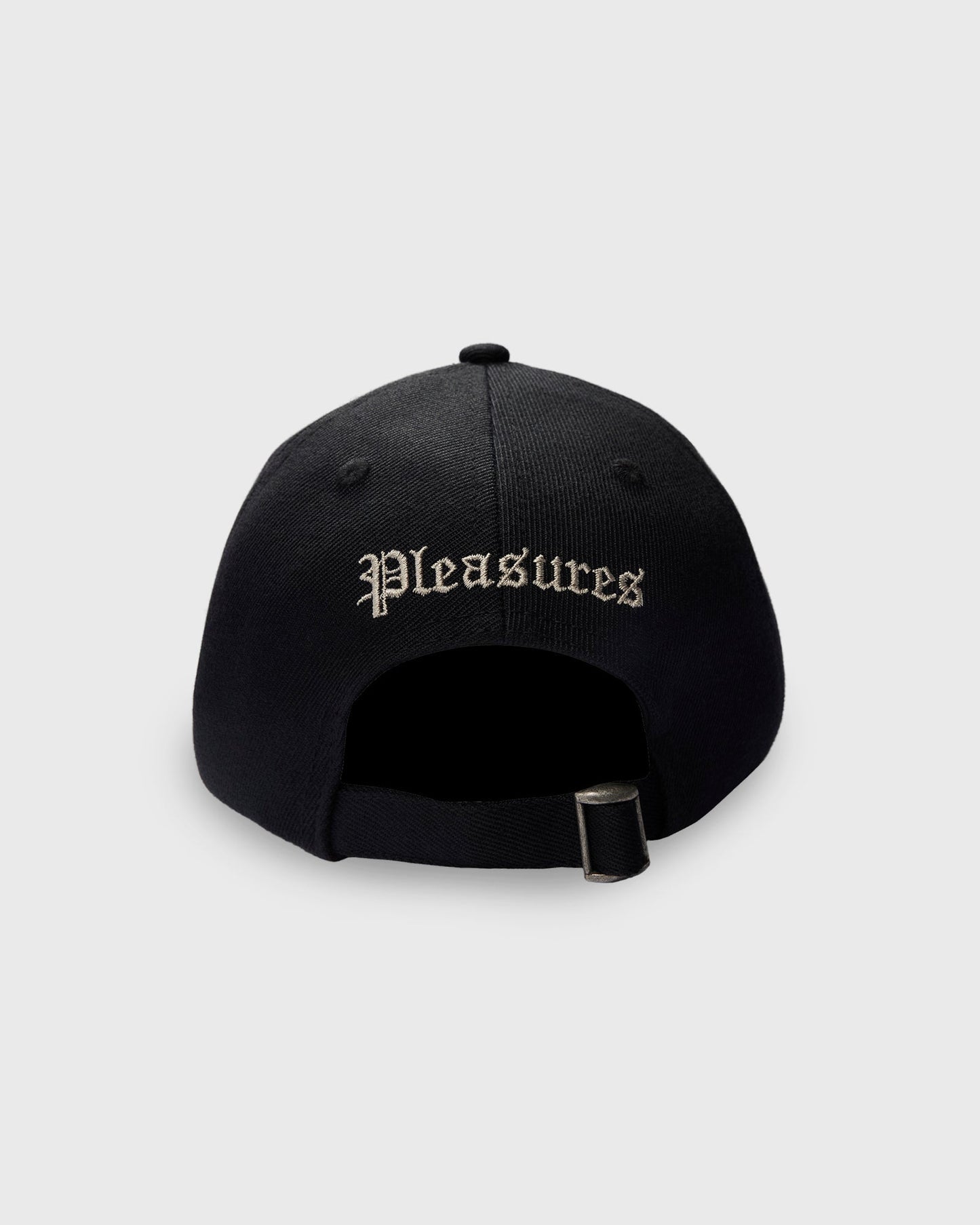 BUTTONS CAP