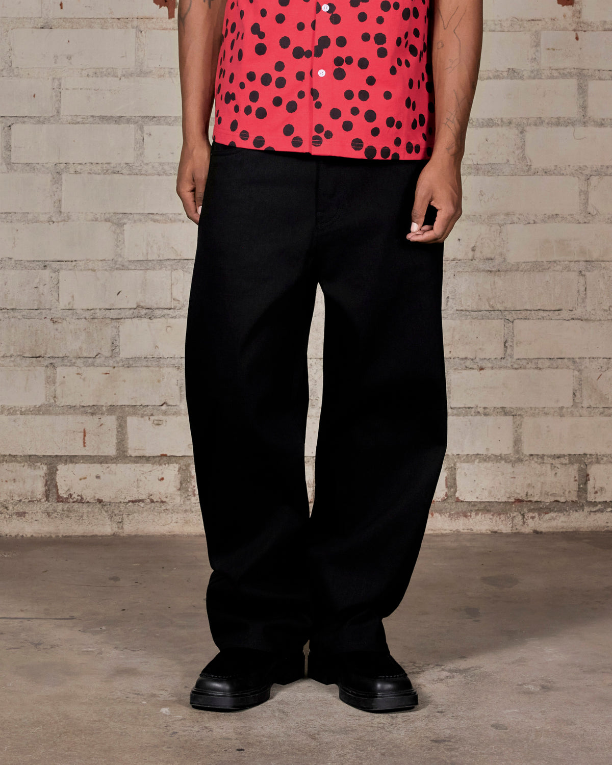 TEAR FORMULA BAGGY JEANS
