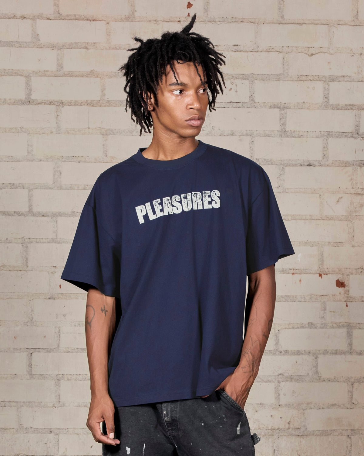 RECLUSE T-SHIRT