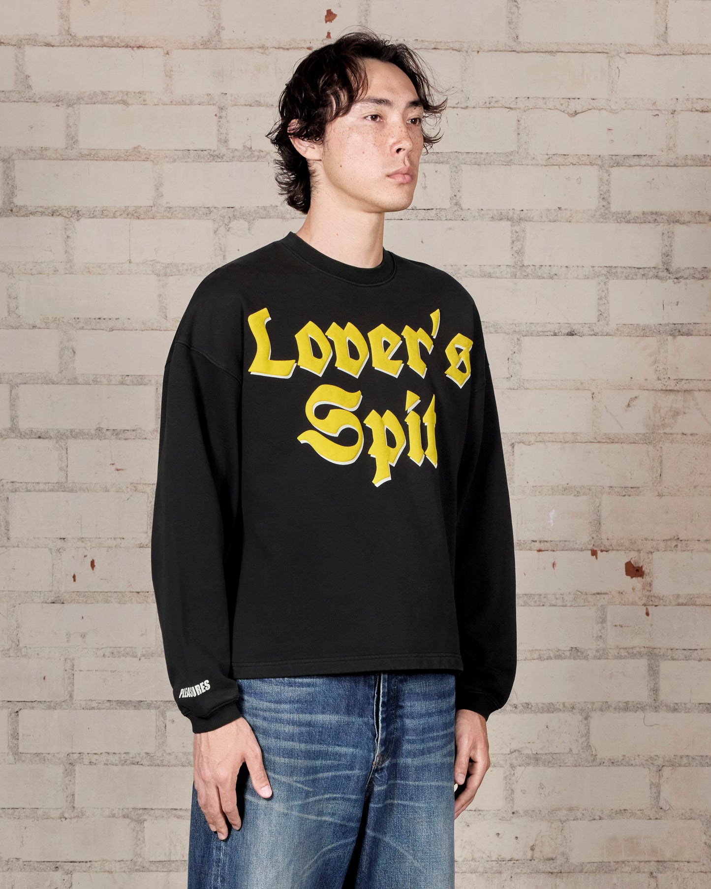 SPIT CREWNECK