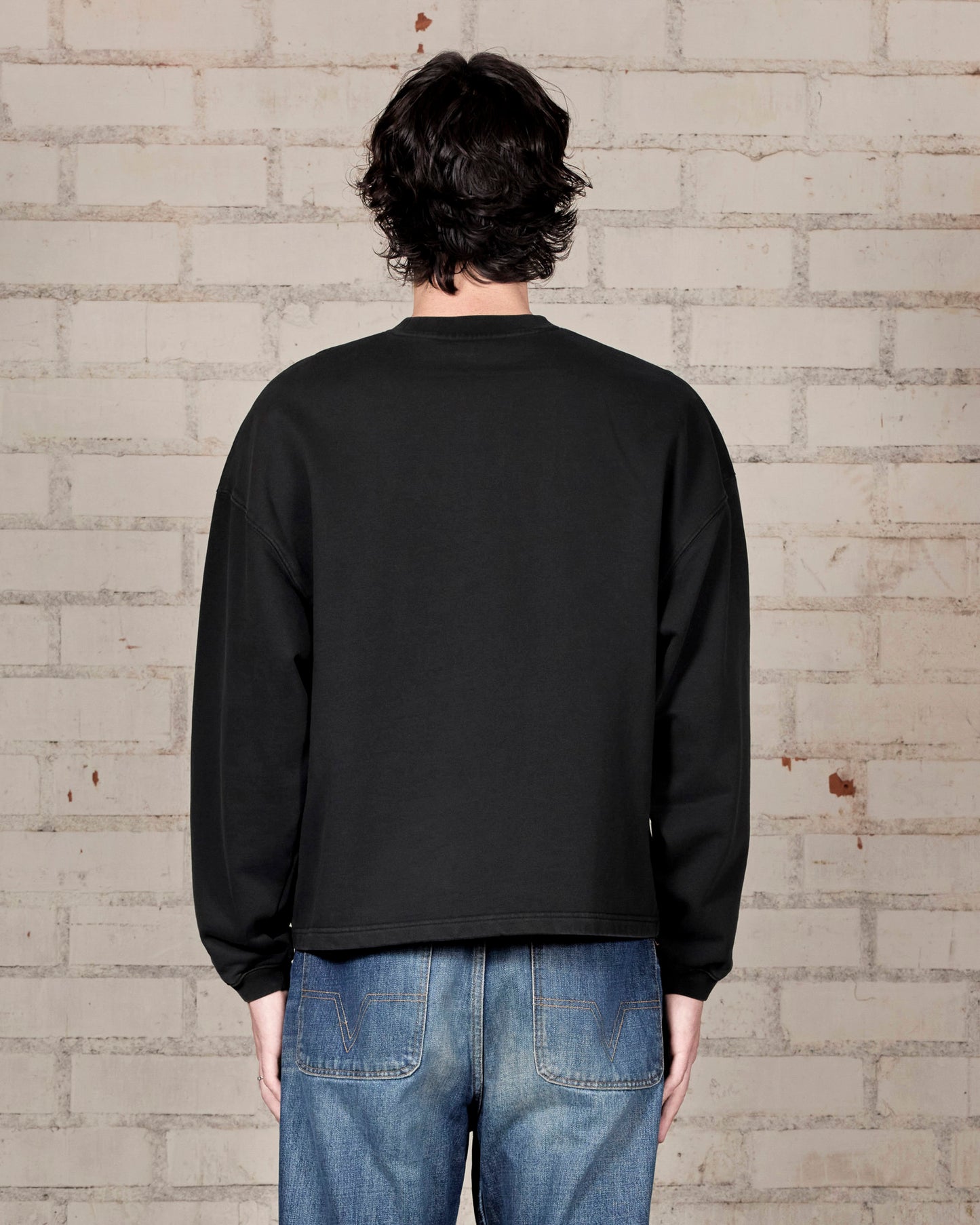 SPIT CREWNECK