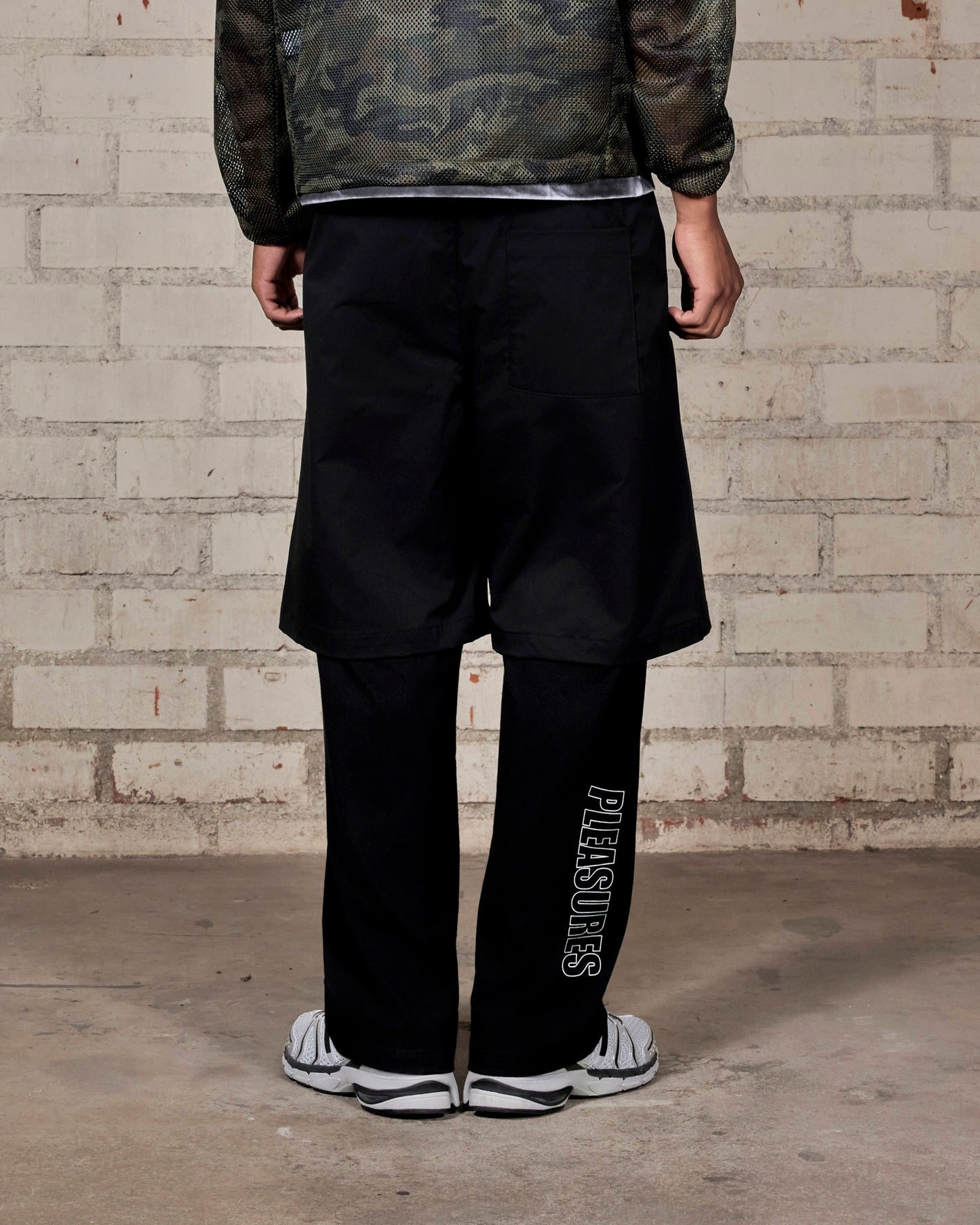 STAY LAYERED PANTS