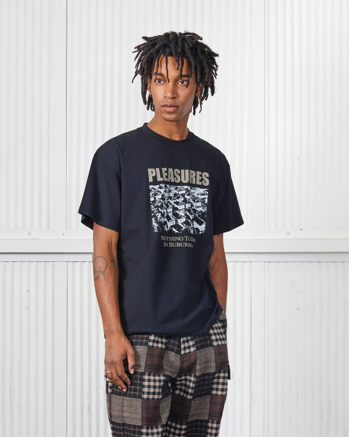 SUBURBS T-SHIRT