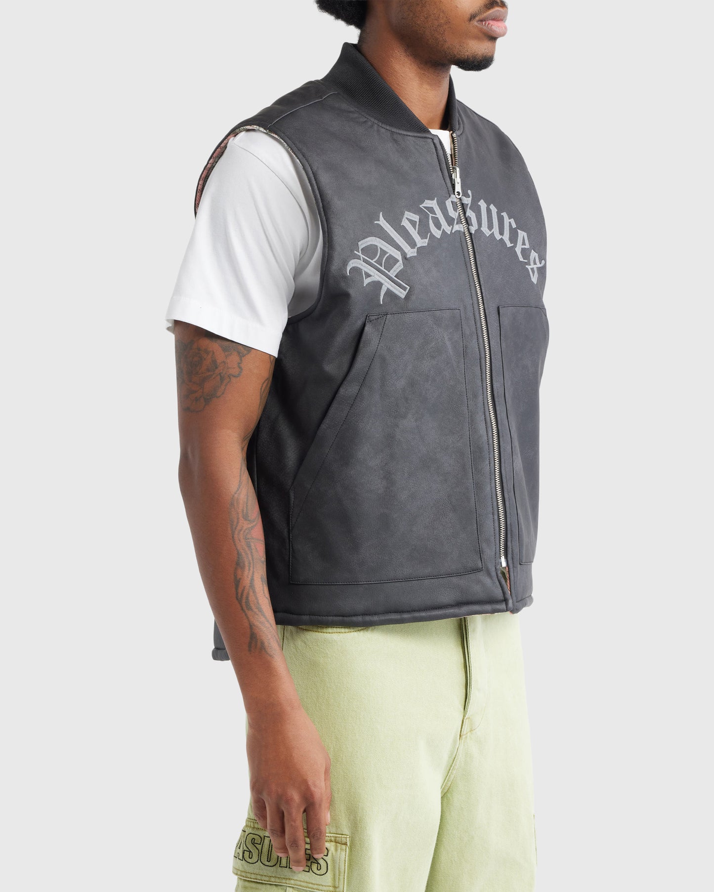 HORNS REVERSIBLE VEST