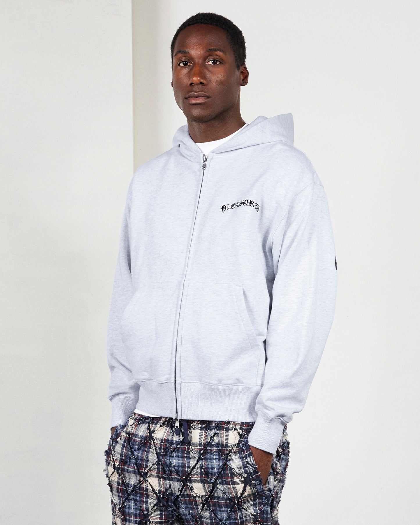 NEURAL ZIP HOODIE