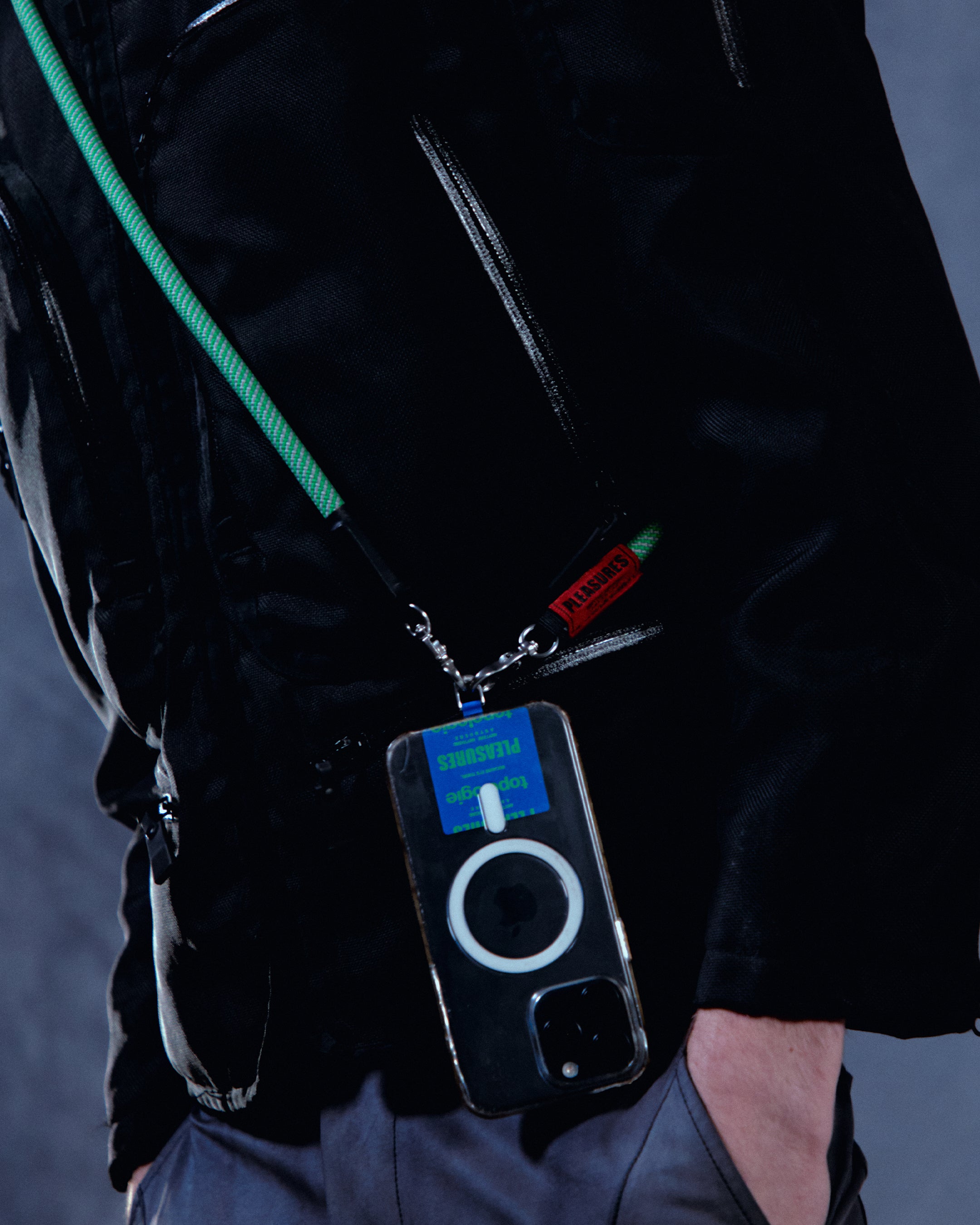 TOPOLOGIE PHONE STRAP ADAPTER + ROPE – PLEASURES