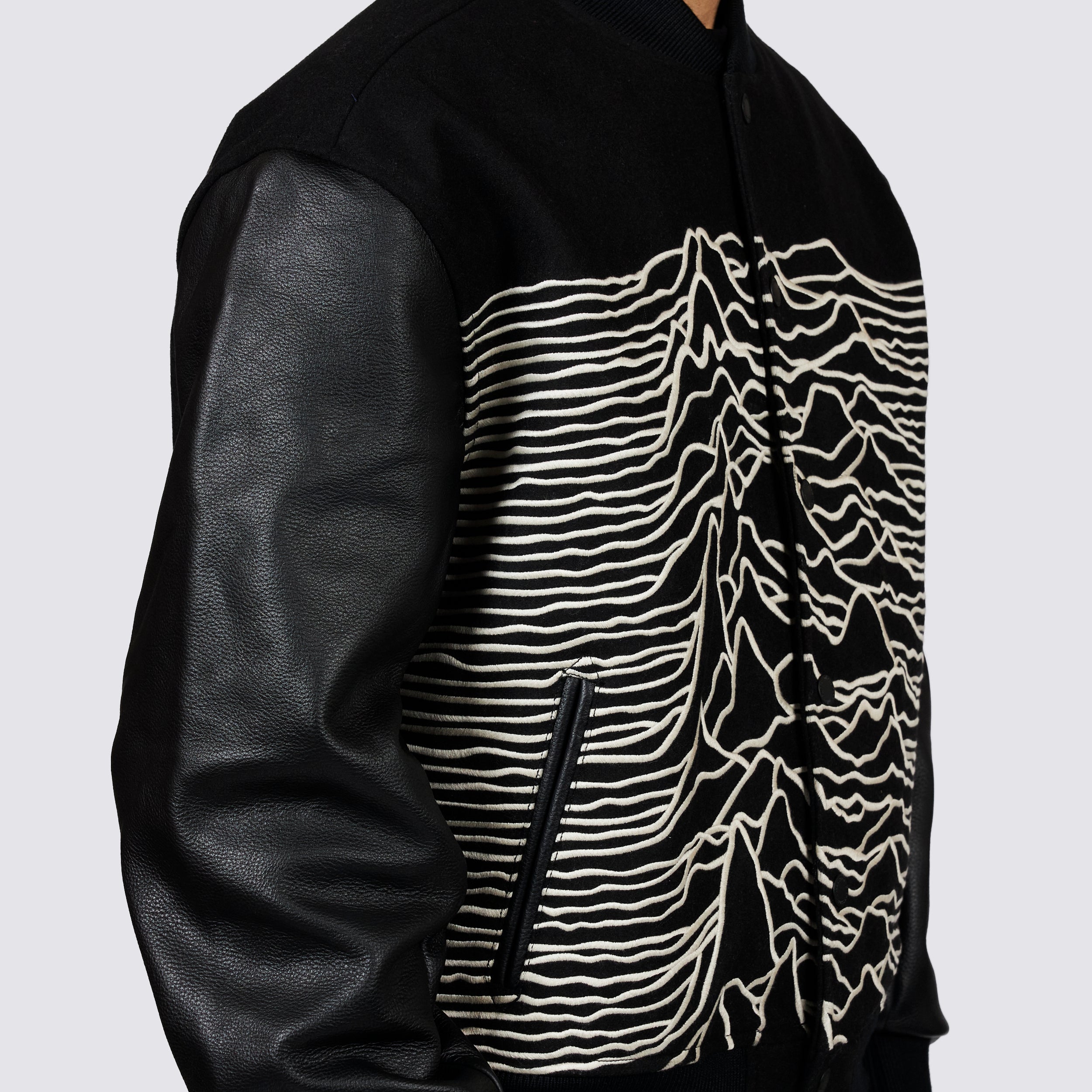 UNKNOWN PLEASURES VARSITY