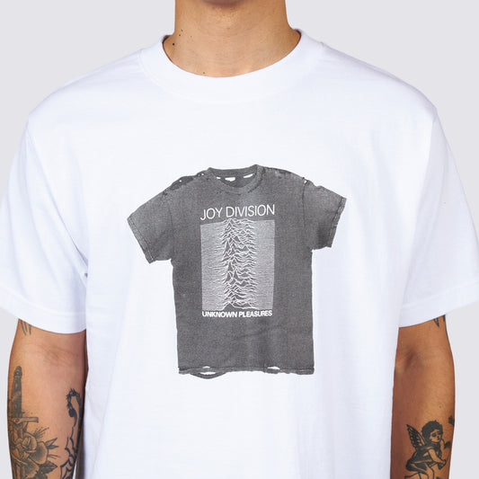 BROKEN IN T-SHIRT