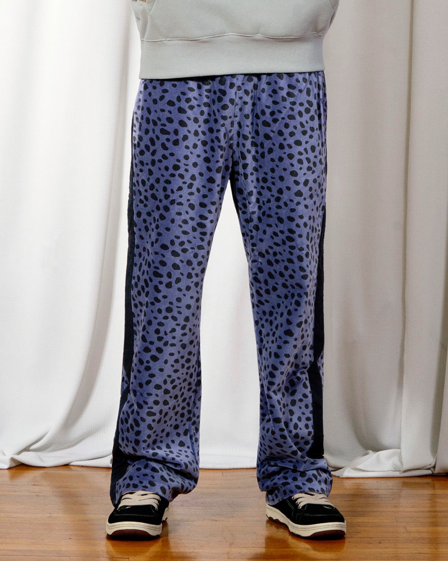 OZONE TRACK PANTS
