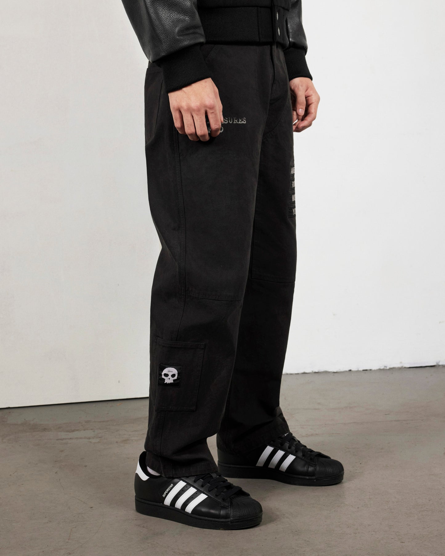 ZERO WORK PANTS