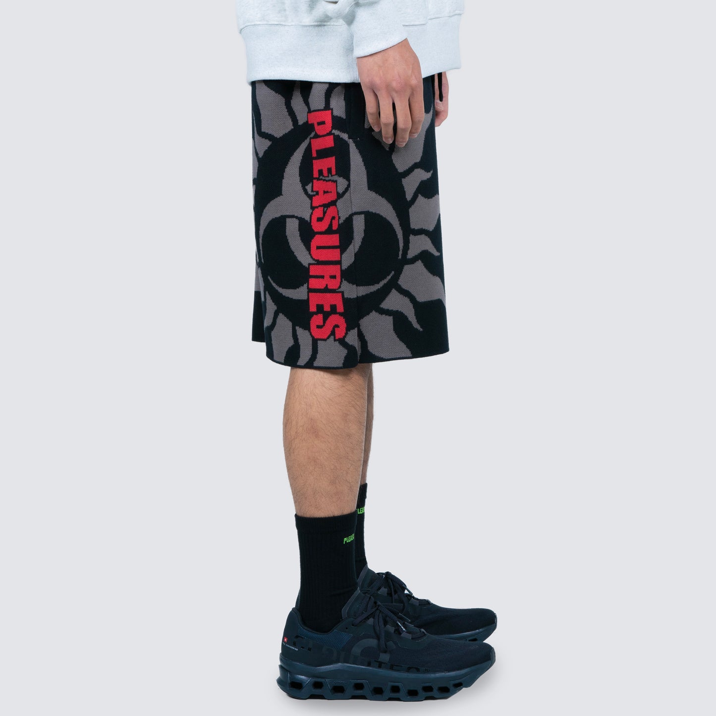 RADIATION JACQUARD SHORTS