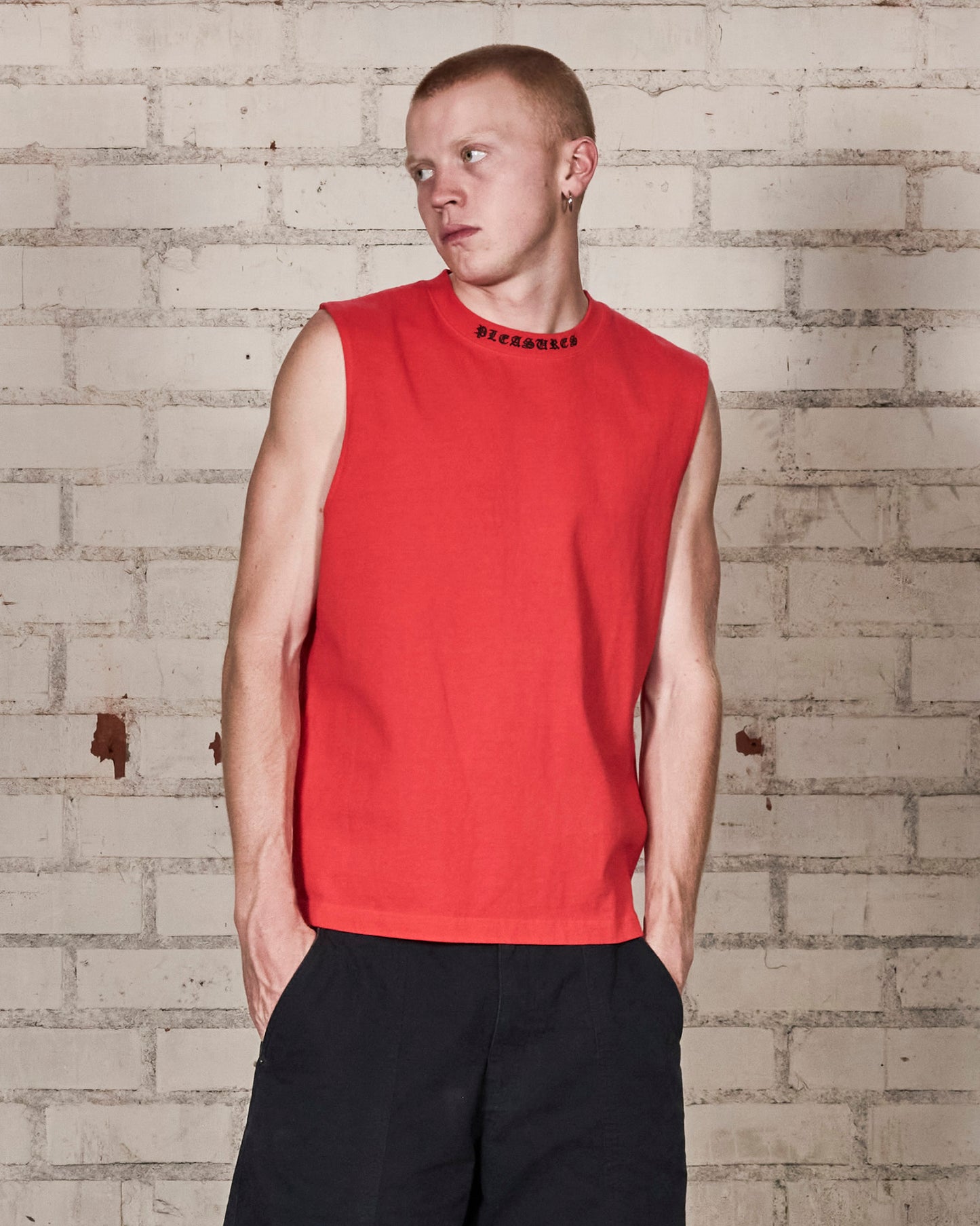 SORROW SLEEVELESS SHIRT