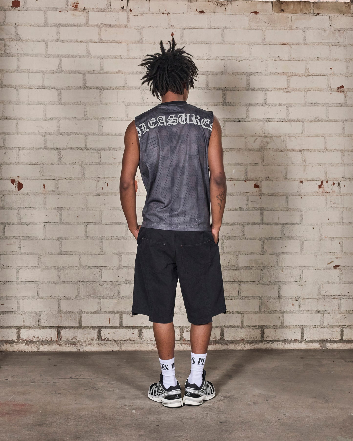 NEURAL MESH SLEEVELESS