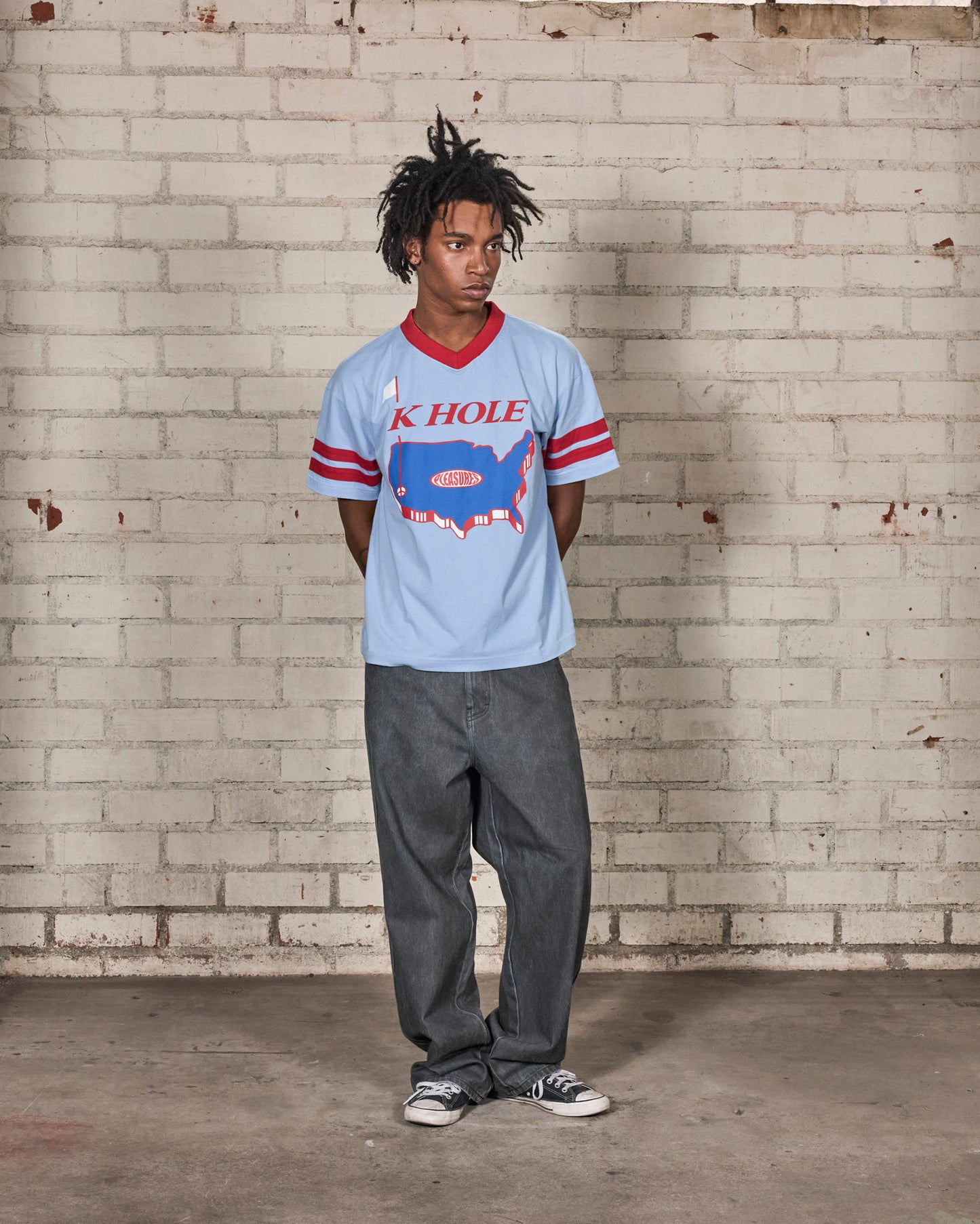 HOLE V-NECK JERSEY