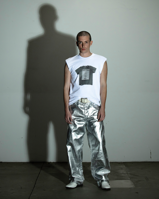 BROKEN IN T-SHIRT