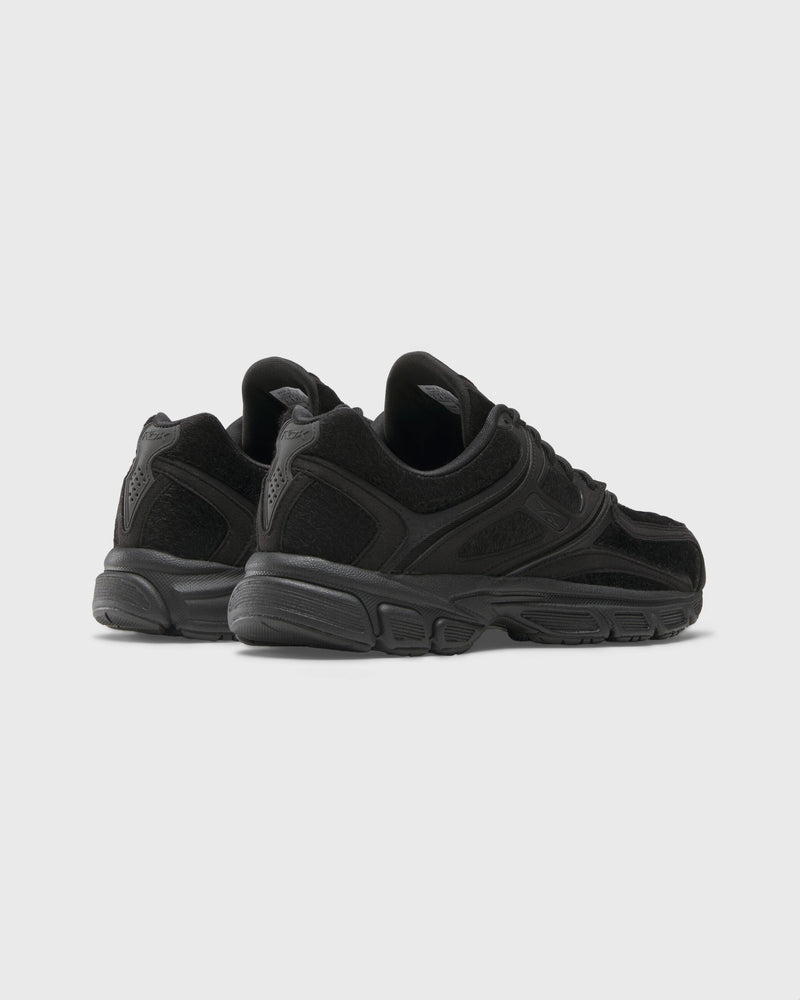 PLEASURES X REEBOK RBK PREMIER TRINITY KFS (RUNNING) - BLACK