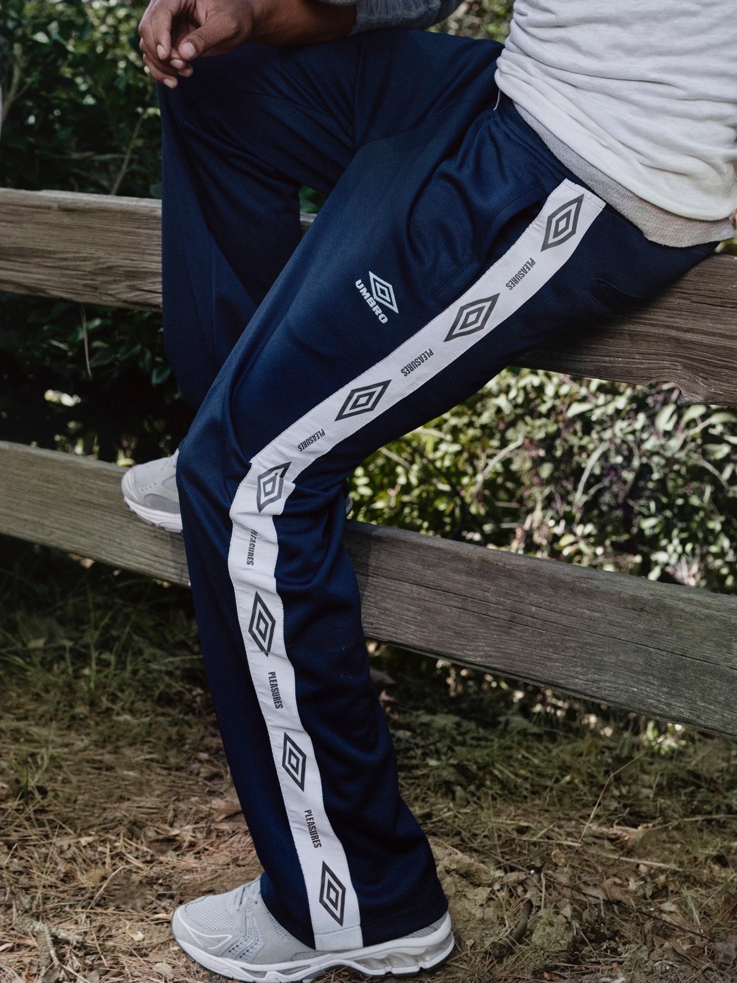PLEASURES x UMBRO