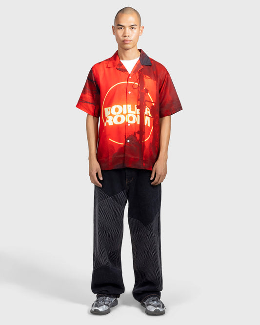 VENUE BUTTON UP