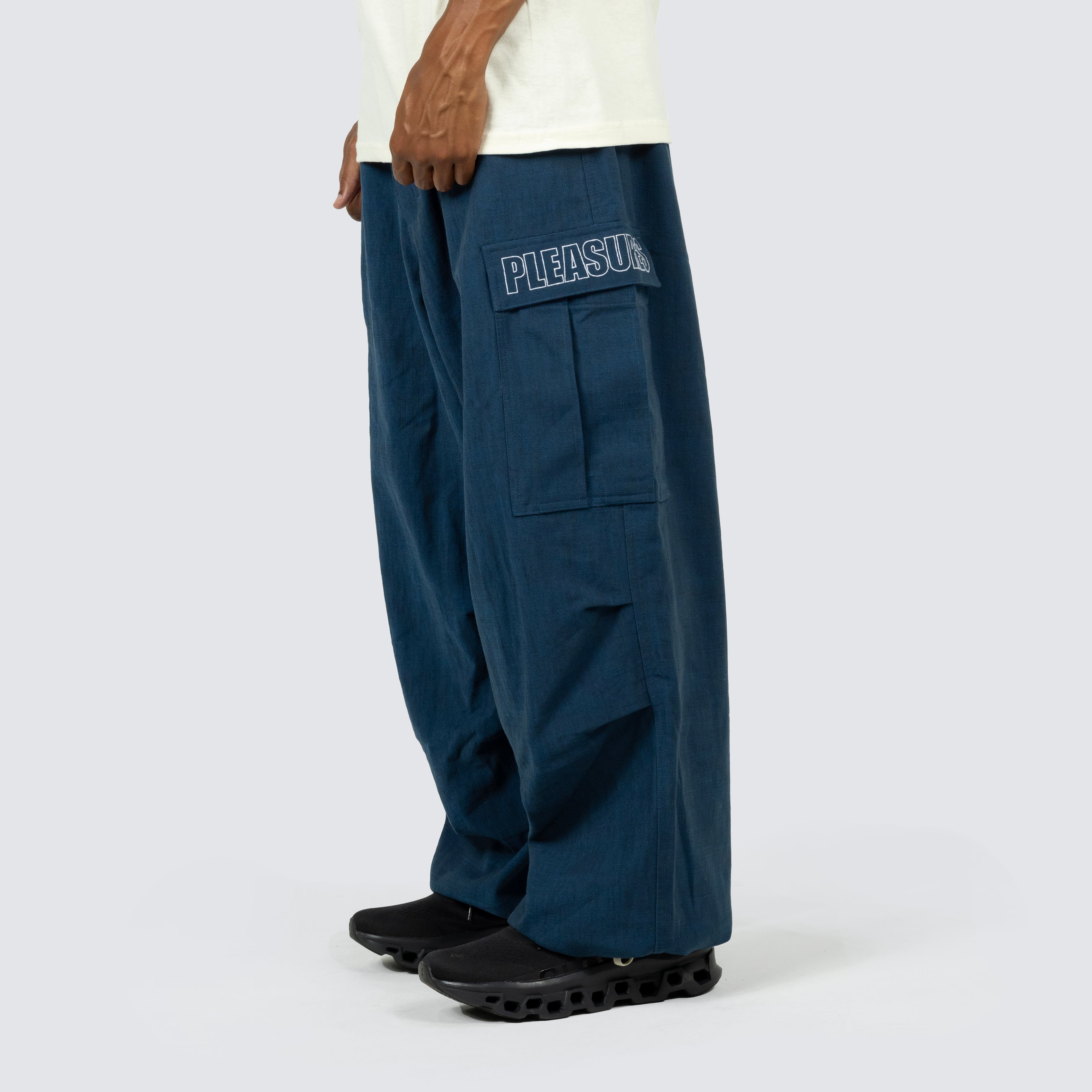 VISITOR BIG FIT CARGO PANTS – PLEASURES