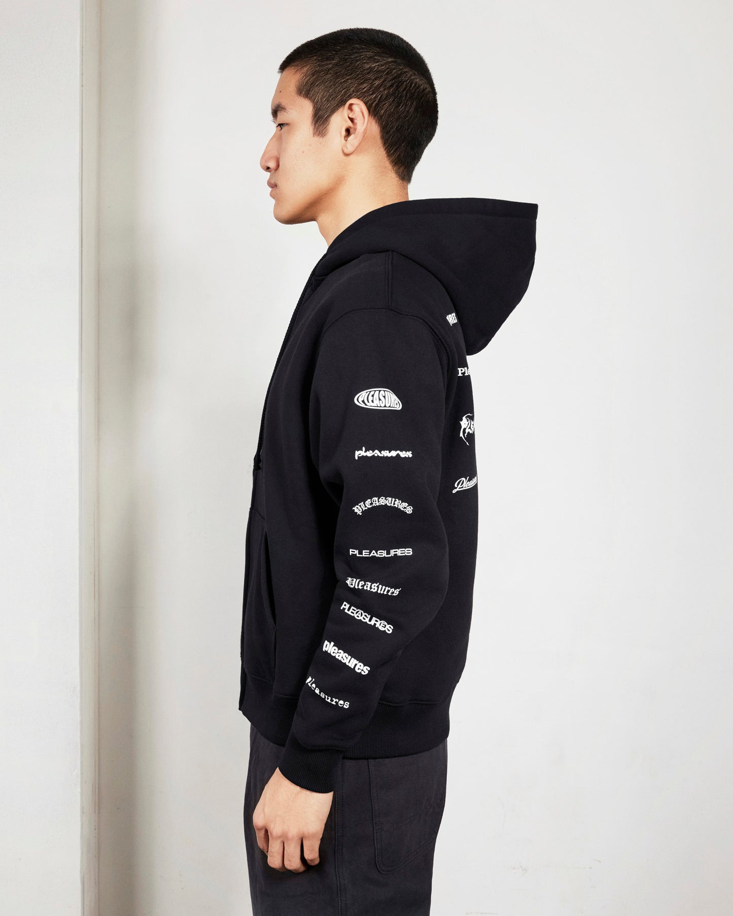 WORDMARK ZIP HOODIE