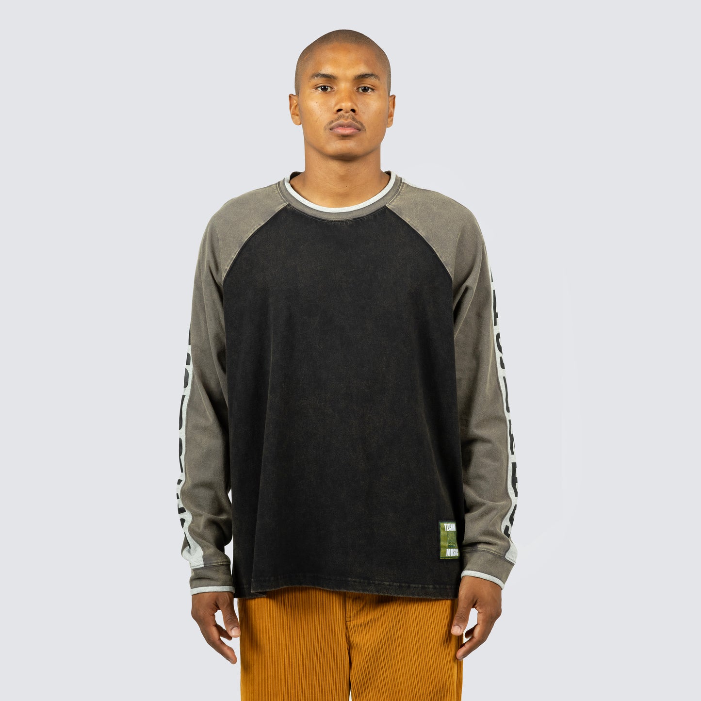 TECHNO RAGLAN LONG SLEEVE