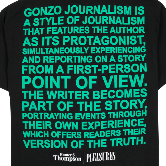 BADGE T-SHIRT